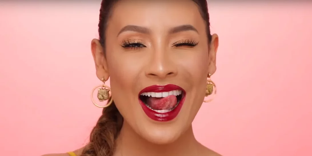 Τα beauty tutorials που θέλουμε να βλέπουμε ξανά και ξανά