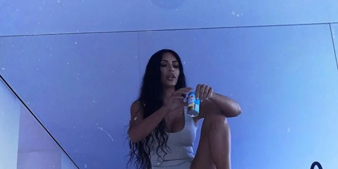 Kim Kardashian | Το νέο αγαπημένο της workout στην παραλία
