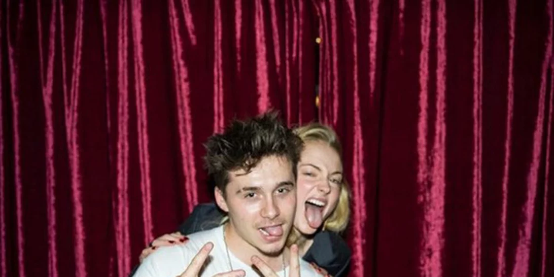 O Brooklyn Beckham φωτογραφίζει την Sophie Turner