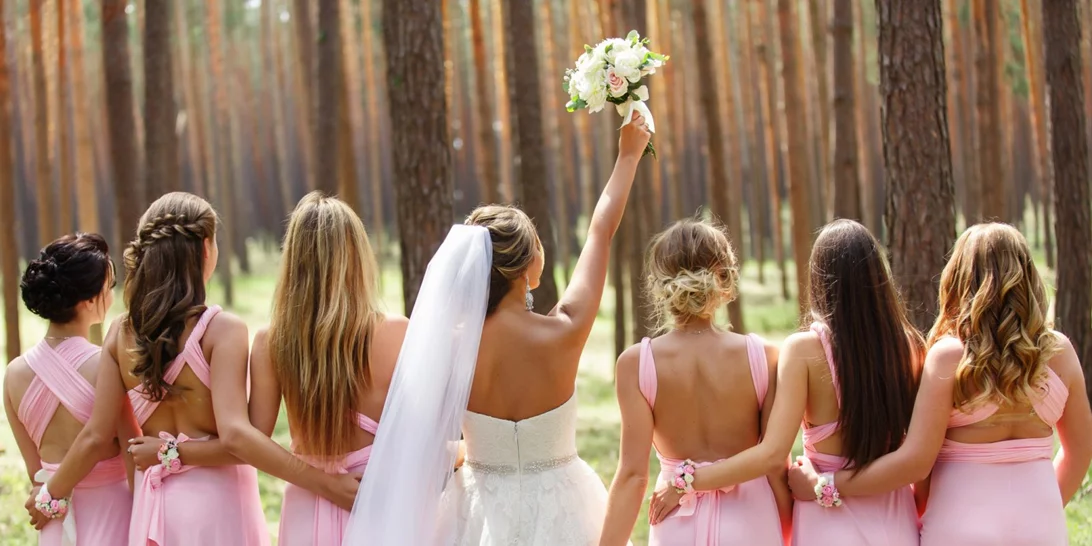 Καλεσμένη σε γάμο και είσαι ακόμα μη μαυρισμένη; Υπάρχει λύση!