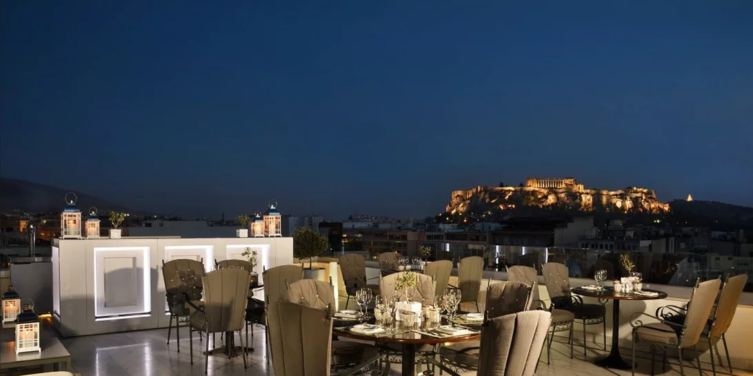 Θες εστιατόριο με θέα; Η πιο όμορφη ταράτσα της πόλης στο Olive Garden έχει νέο καλοκαιρινό μενού