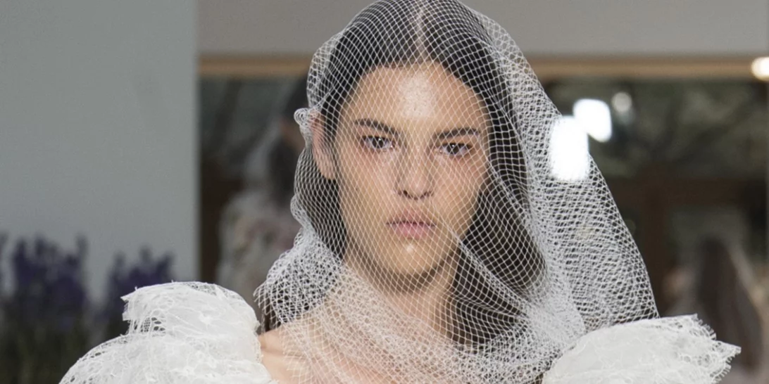 Τα bridal looks που ξεχωρίσαμε από την Εβδομάδα Μόδας Υψηλής Ραπτικής