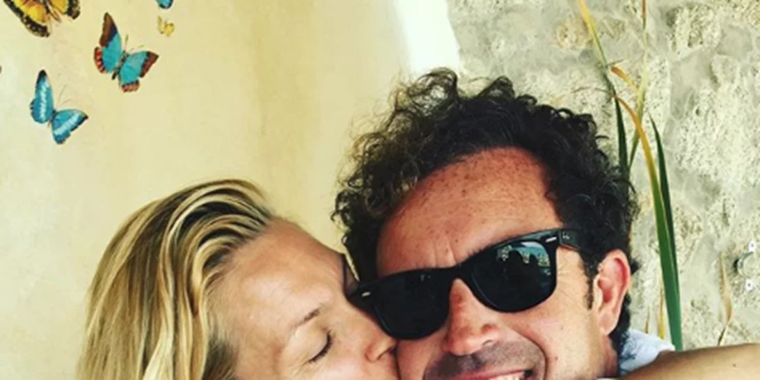 Βίκυ Καγιά - Ηλίας Κρασσάς | Τρυφερές στιγμές και παιχνίδια με τα παιδιά τους στη Μύκονο