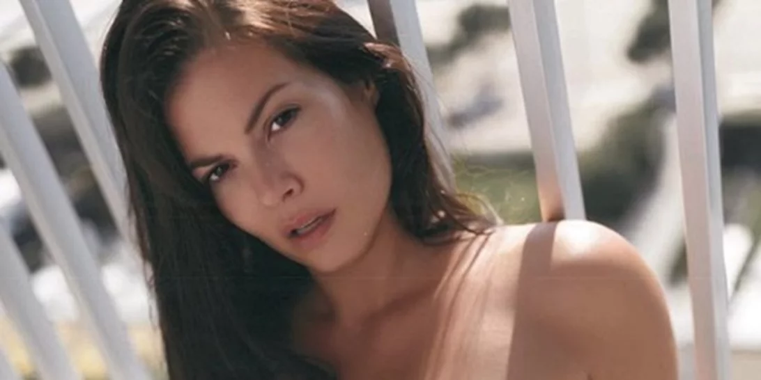 Μαρία Κορινθίου | Ξέρει πώς να αναδεικνύει τις καμπύλες της!