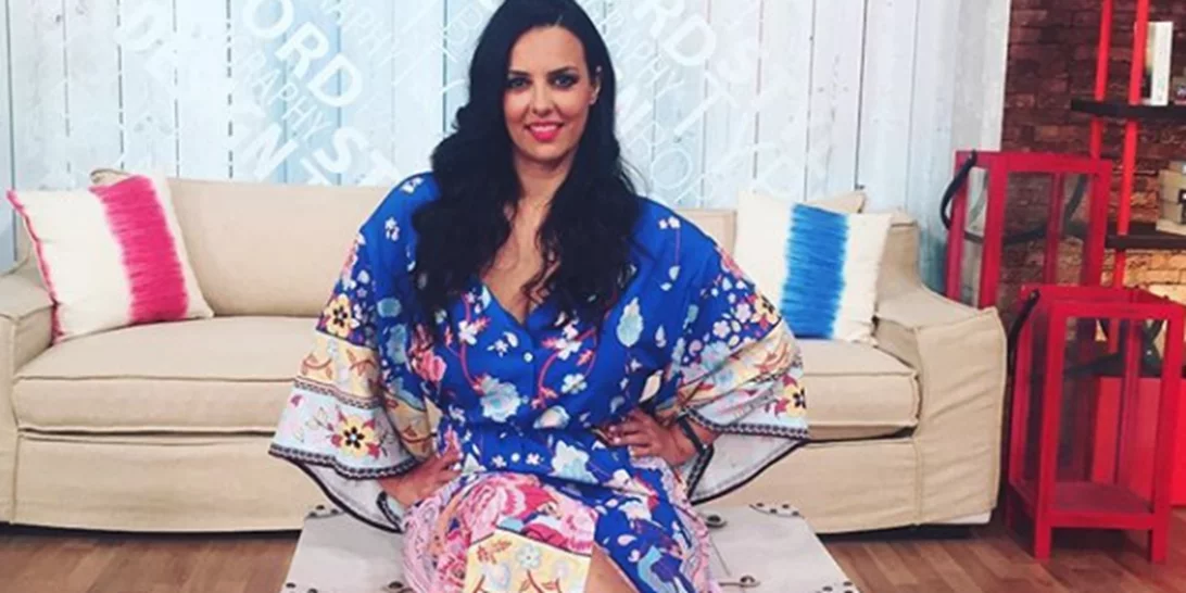 Όλγα Λαφαζάνη | Δες το γιο της να κοιμάται στην αγκαλιά της!