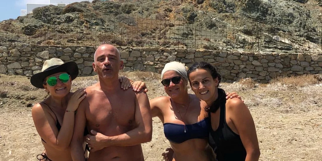 Eros Ramazzotti | Στη Μύκονο για διακοπές με την οικογένειά του