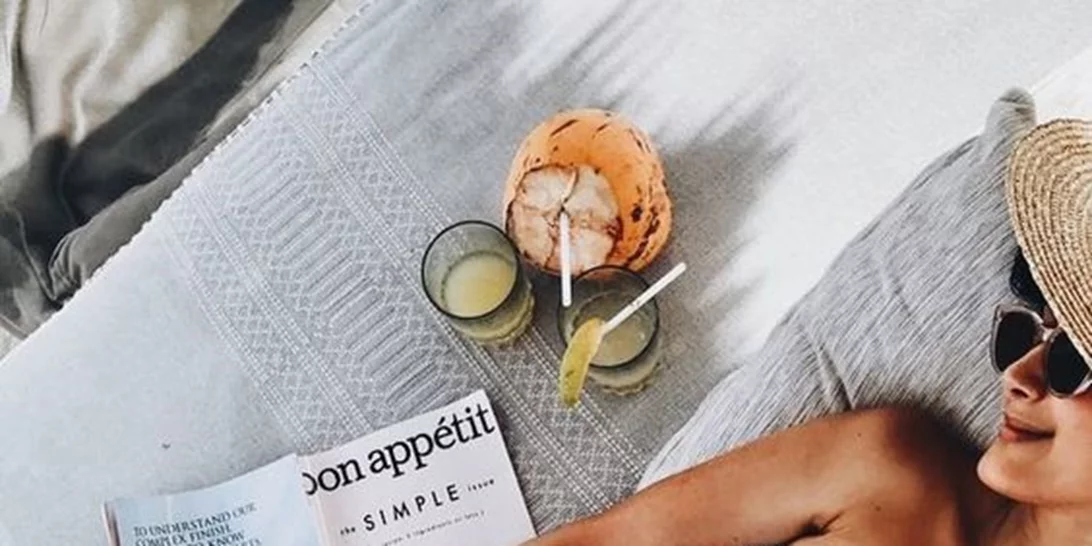 Ακόμα ψάχνεις μαγιό που να κρύβει τα παχάκια; Απαλλάξου από αυτά μια και καλή!