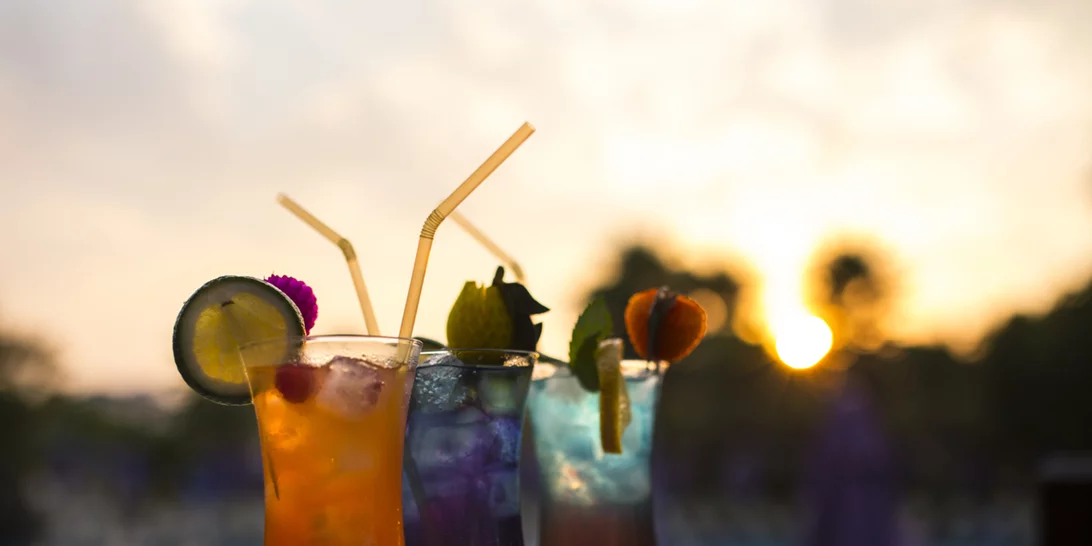 4 δροσιστικά cocktails (χωρίς αλκοόλ) για να απολαύσεις μετά την παραλία