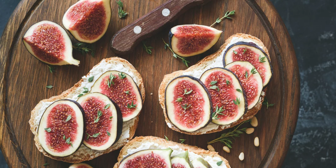 9 υγιεινά και νόστιμα σνακ με πρωταγωνιστές τα καλοκαιρινά φρούτα