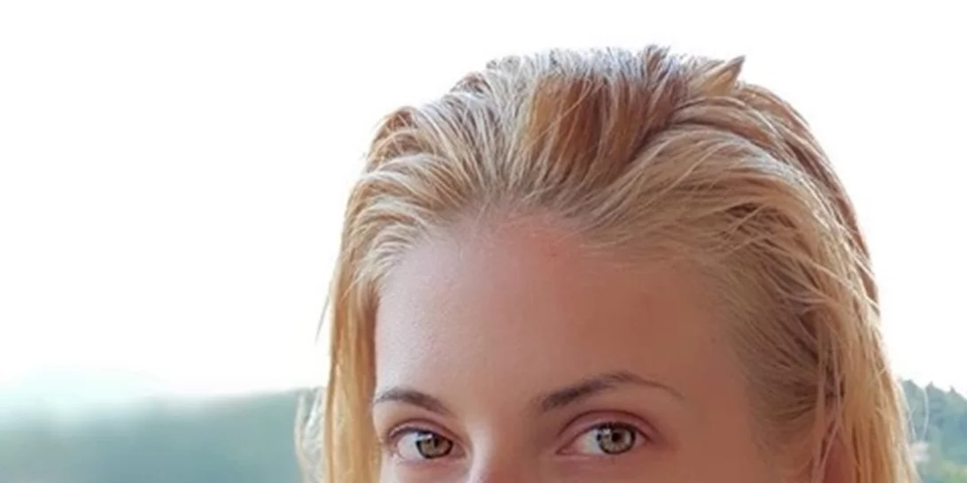 Ευαγγελία Αραβανή | "Έριξε" το Instagram με το μικροσκοπικό μπικίνι της