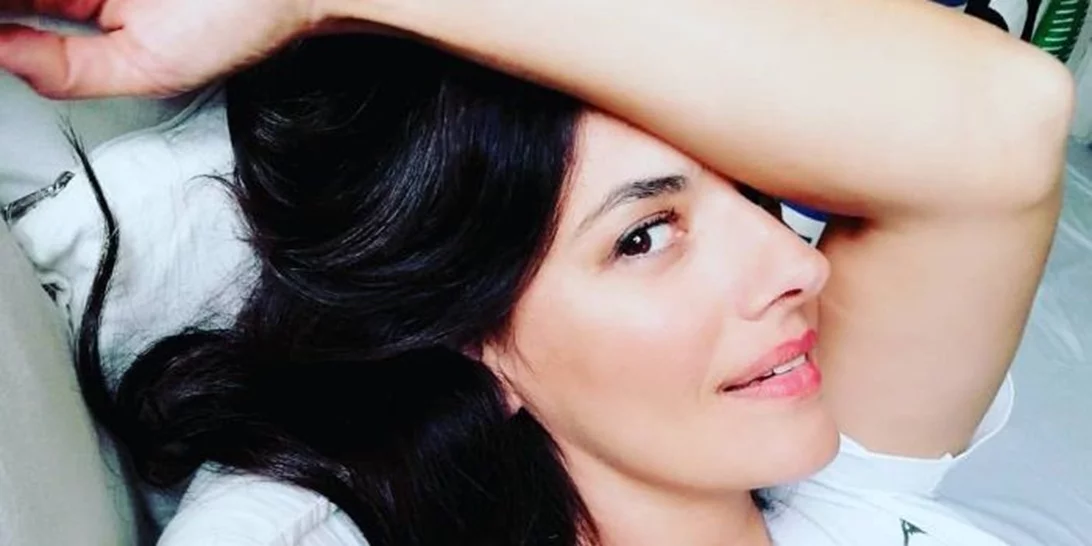 Νόνη Δούνια | Ποζάρει με τον σύζυγο και τα παιδιά της στην Κέρκυρα