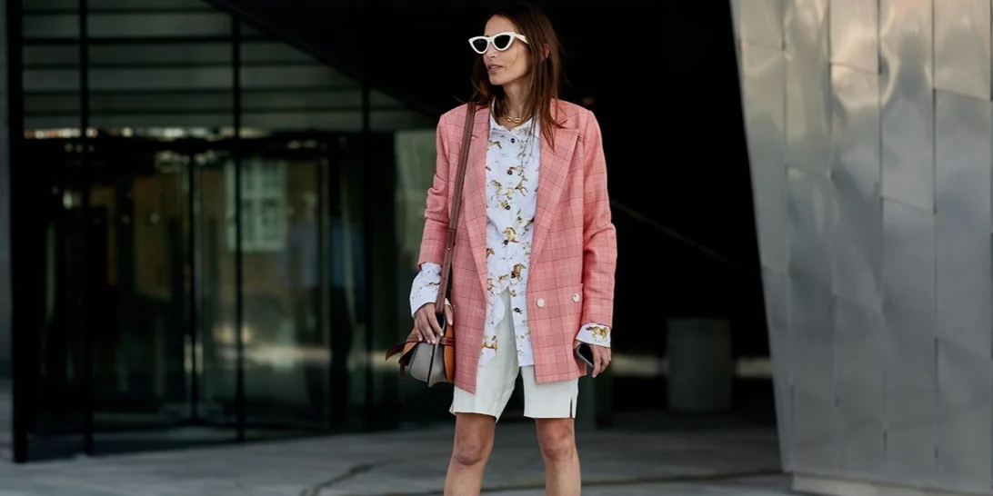 Πώς θα συνδυάσεις το μοναδικό item που χρειάζεσαι για τη μεταβατική σεζόν