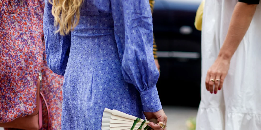 Όσο και αν μισείς αυτό το shoe trend, ίσως τελικά να το φορέσεις