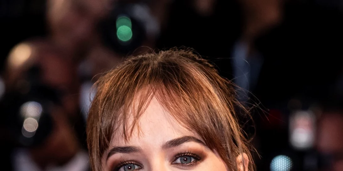 Οι νέοι κανόνες στο smokey eye μακιγιάζ: Πώς να το κάνεις και όλα τα μυστικά για τη νέα σεζόν