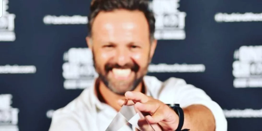 Ποιος είναι ο Χρήστος Μιχαηλίδης, ο hair expert που κέρδισε τον δημοφιλέστερο διαγωνισμό κομμωτικής στον πλανήτη!