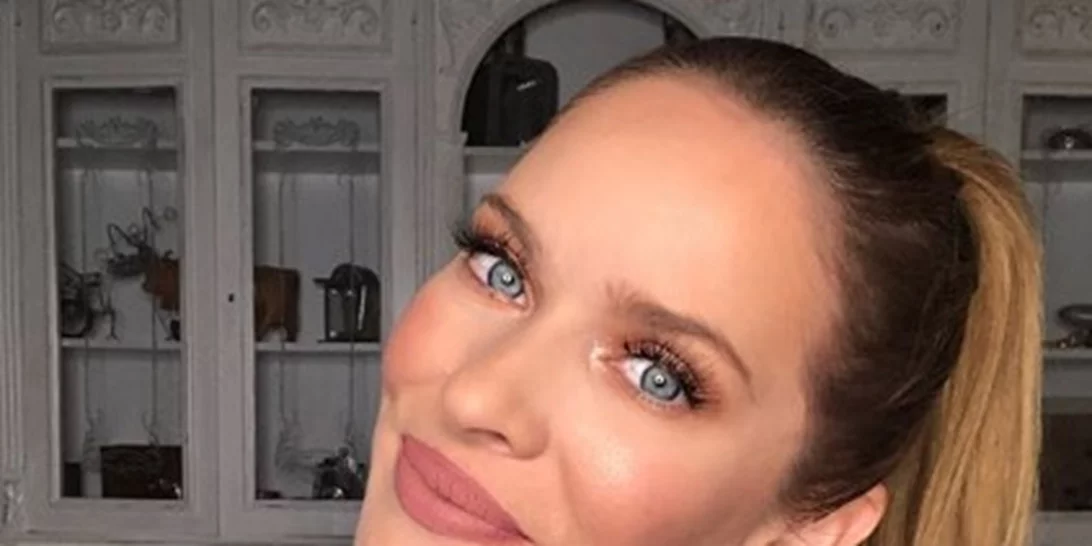 Ποια είναι η Anita Brand; Plus: Τα πιο hot make up looks που μοιράζεται με τους θαυμαστές της!