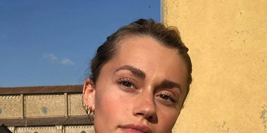 Το νέο λανσάρισμα από Glossier υπόσχεται να εξαφανίσει το σπυράκι σου σε 3 ώρες