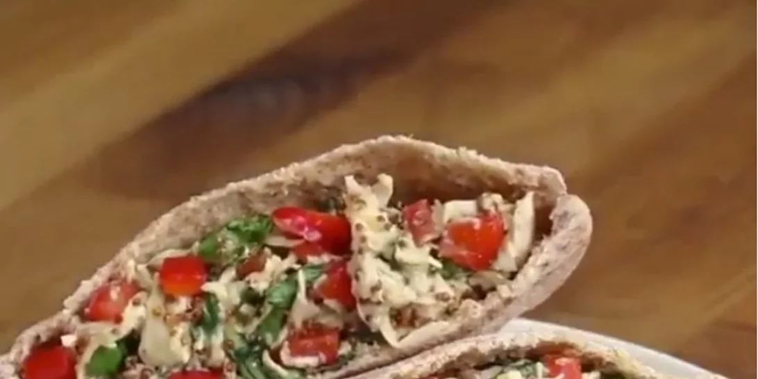 Εύκολη και υγιεινή κοτοσαλάτα για να χρησιμοποιείς ως γέμιση σε πίτες και wraps