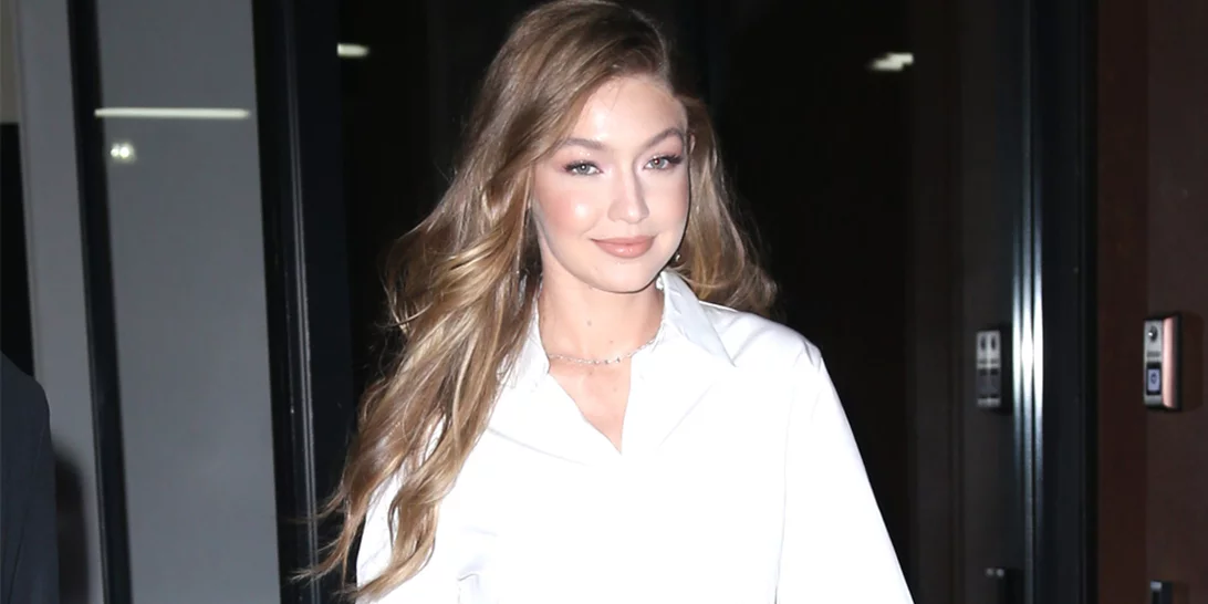Gigi Hadid | Κράτησε την πιο πρωτότυπη τσάντα στην Εβδομάδα Μόδας κεντρίζοντας όλα τα βλέμματα