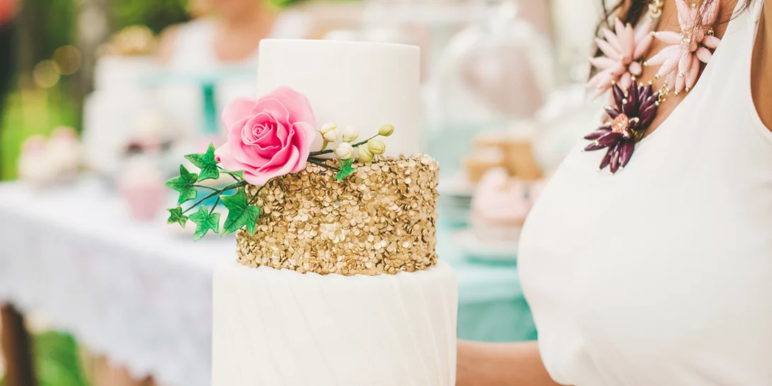 Αυτό είναι το νέο hot trend για τη γαμήλια τούρτα σου!