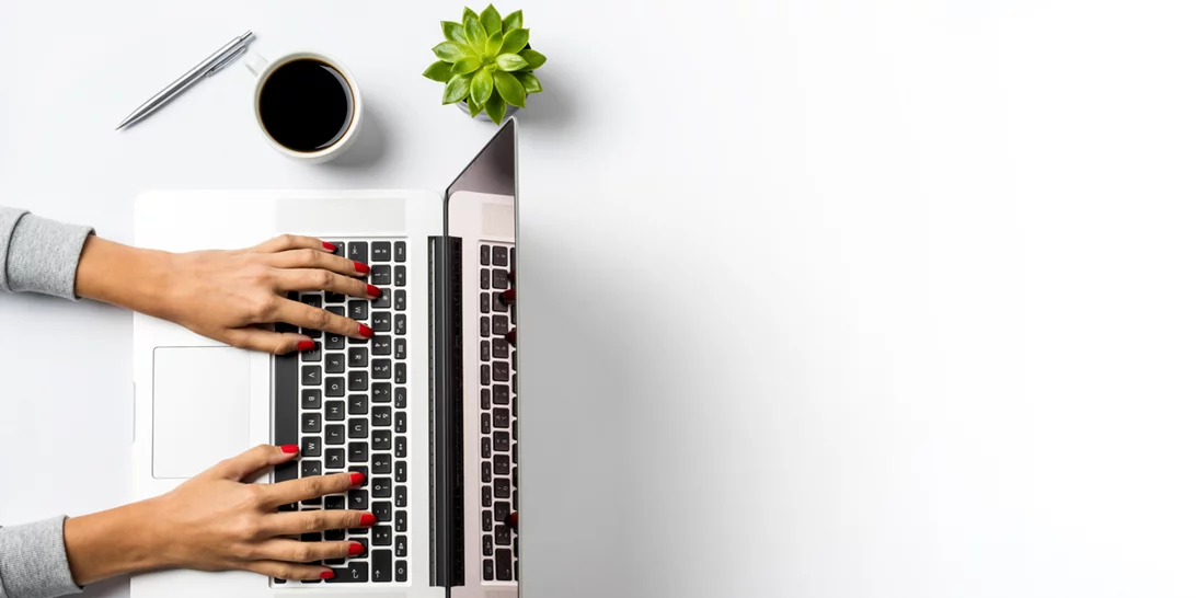 Κάνεις καθιστική εργασία; Με αυτές τις γρήγορες ασκήσεις θα ανακουφιστείς άμεσα