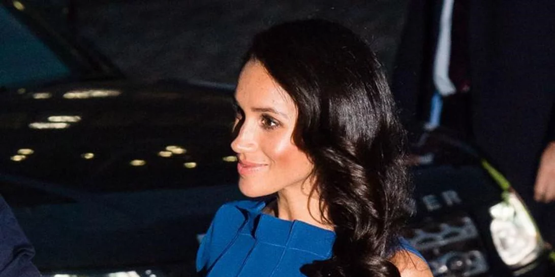 Meghan Markle | Δες την stylish εμφάνισή της που πυροδότησε τις φήμες περί εγκυμοσύνης