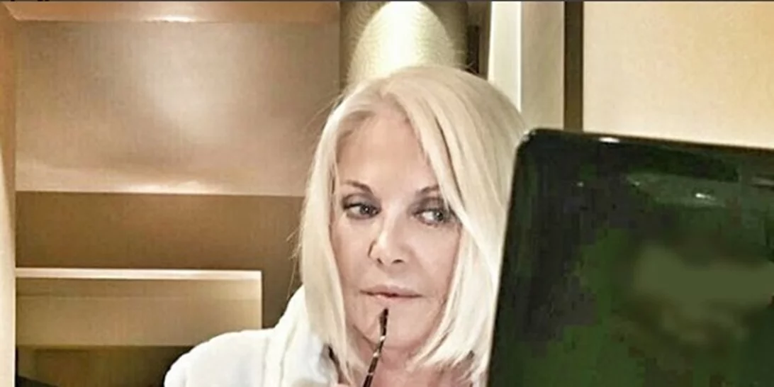 Ρούλα Κορομηλά | Ποζάρει με μαγιό και ρίχνει το Instagram