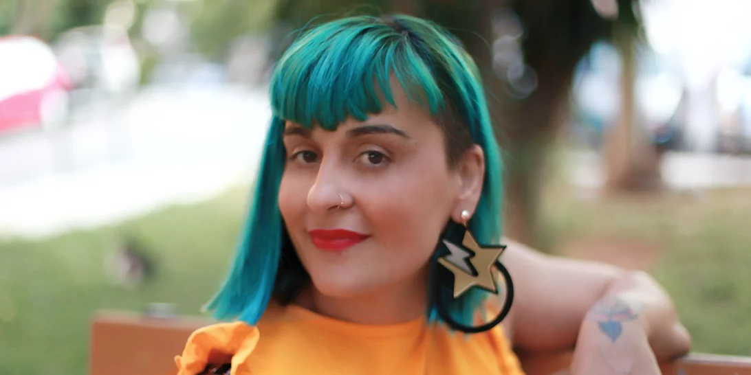 Βρήκαμε τη σχεδιάστρια που φτιάχνει τα πιο ξεχωριστά κοσμήματα