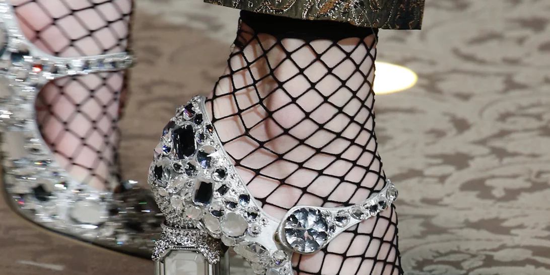 Με αυτόν τον τρόπο θα αποφύγεις τις πληγές την πρώτη φορά που θα φορέσεις κλειστά παπούτσια μετά το καλοκαίρι