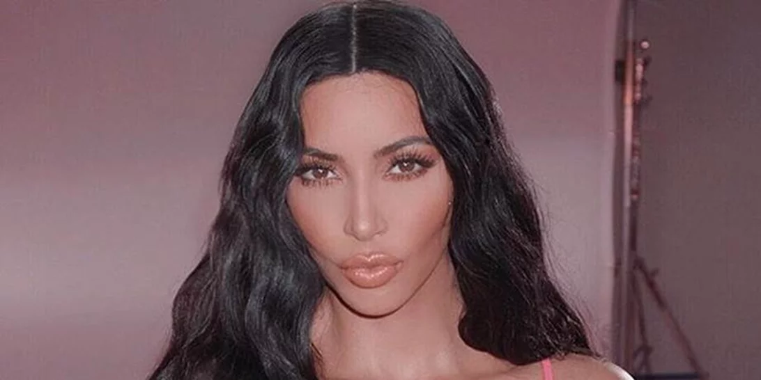 H Kim Kardashian λανσάρει το πρώτο της κόκκινο κραγιόν