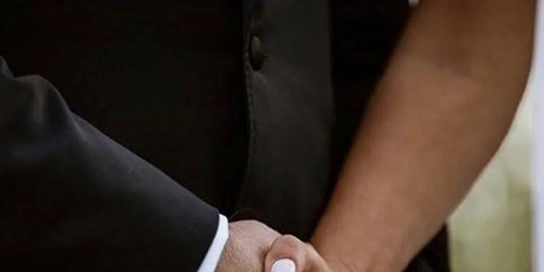 Αυτό είναι το μανικιούρ που επέλεξαν ΟΛΕΣ οι Ελληνίδες νύφες, την ημέρα του γάμου τους