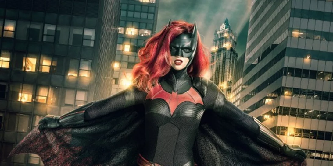 Batwoman | Ποια ηθοποιός θα υποδυθεί την πρώτη ομοφυλόφιλη superhero;
