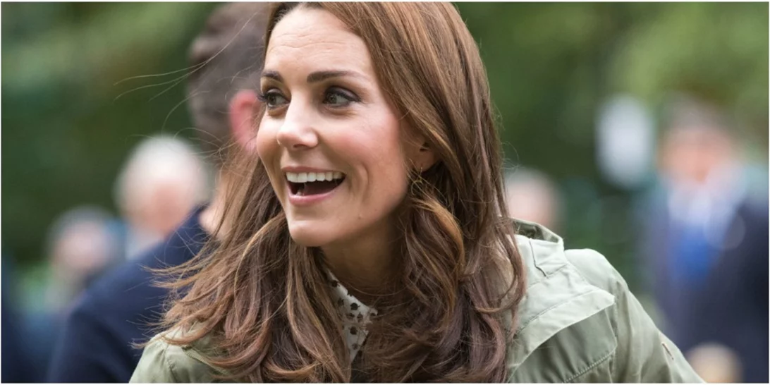Kate Middleton | Επέστρεψε στις υποχρεώσεις της μετά την εγκυμοσύνη με παντελόνι που κοστίζει κάτω από 30 ευρώ