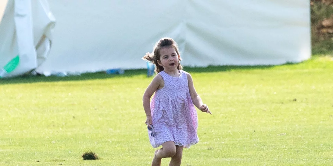 Η πριγκίπισσα Charlotte είναι ίδια με τον μπαμπά της και αυτή η φωτο είναι η απόδειξη!