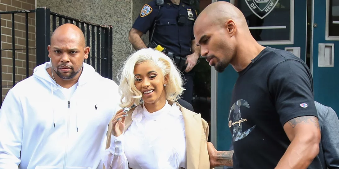 Cardi B | Παραδόθηκε στην αστυνομία & συνελήφθη!