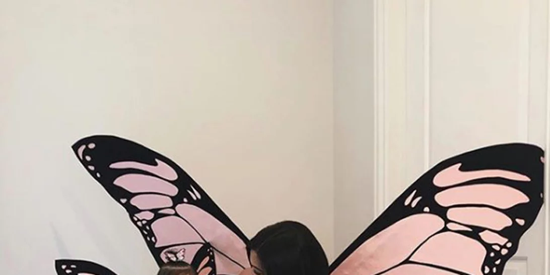 Like mother like daughter! Kylie & Stormi ποζάρουν με την ίδια στολή