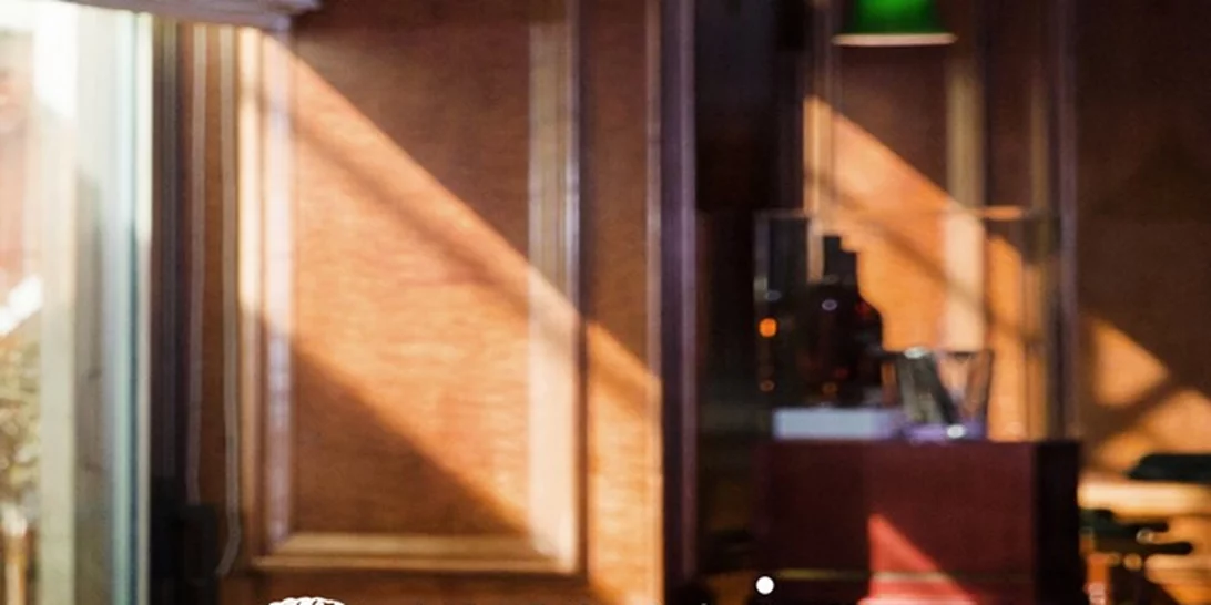 Το Explorer’s Bar του NJV Athens Plaza επιστρέφει με τις πιο hot live βραδιές!