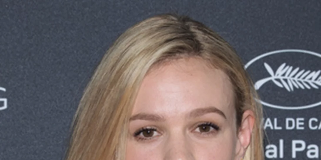 Carey Mulligan | Δες πώς συνδύασε το δερμάτινο παντελόνι