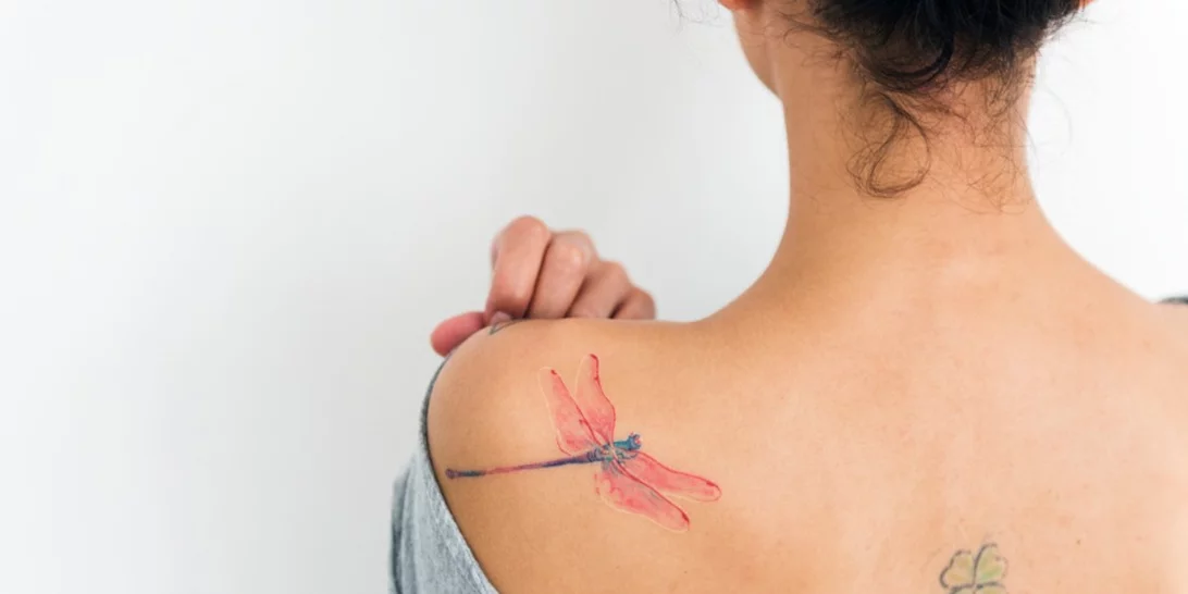 Αυτά είναι τα τατουάζ που αφαιρούν συχνότερα οι γυναίκες