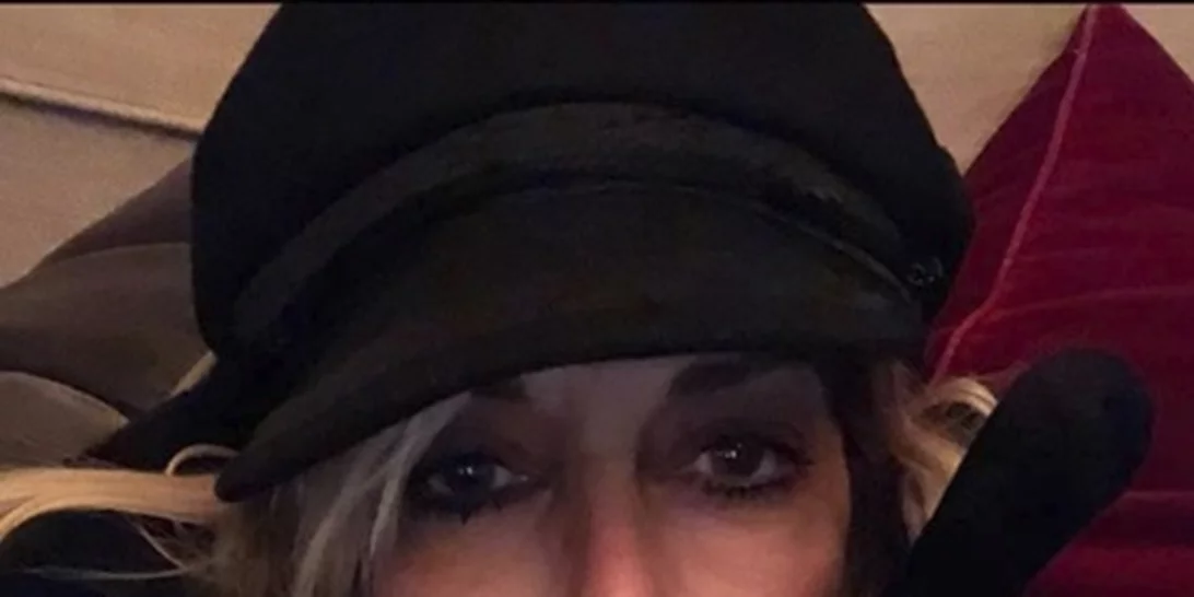 Άννα Βίσση | Αυτοσαρκάζεται για τα μαλλιά που είχε πριν από 30 χρόνια