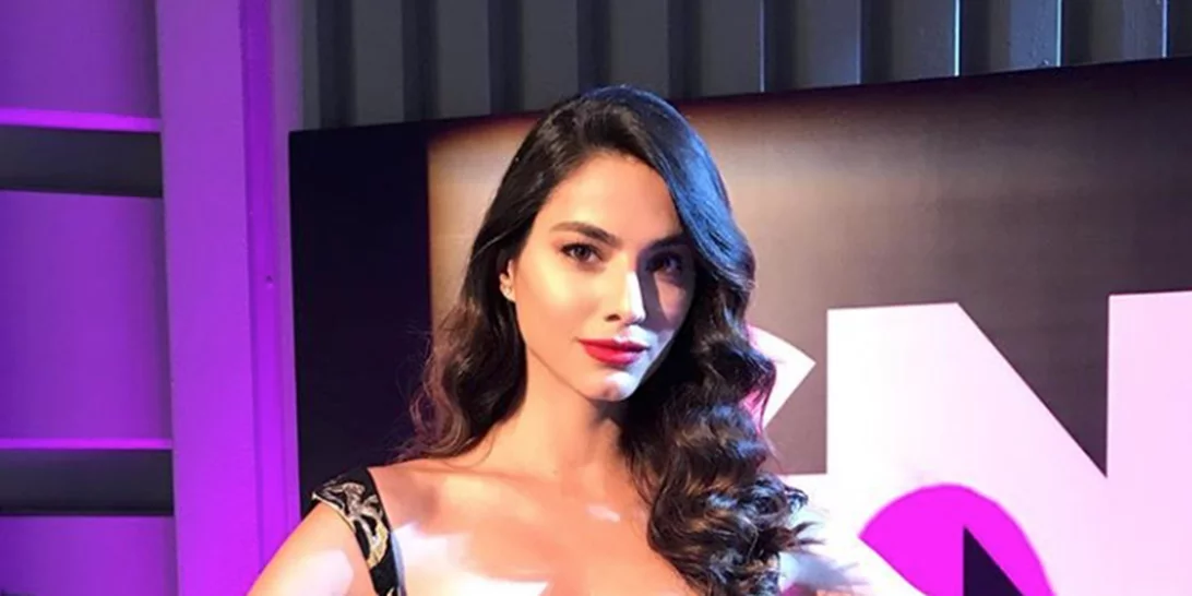 Αυτά τα looks της Ηλιάνας Παπαγεωργίου είναι πραγματικά #stylegoals