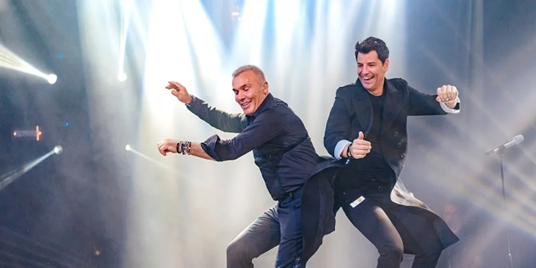 Σάκης Ρουβάς - Στέλιος Ρόκκος | Οι λαμπερές παρουσίες στην πρεμιέρα τους