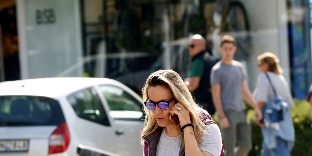 Ελεονώρα Μελέτη | Βόλτα στη Γλυφάδα με την μικρή Αλεξάνδρα