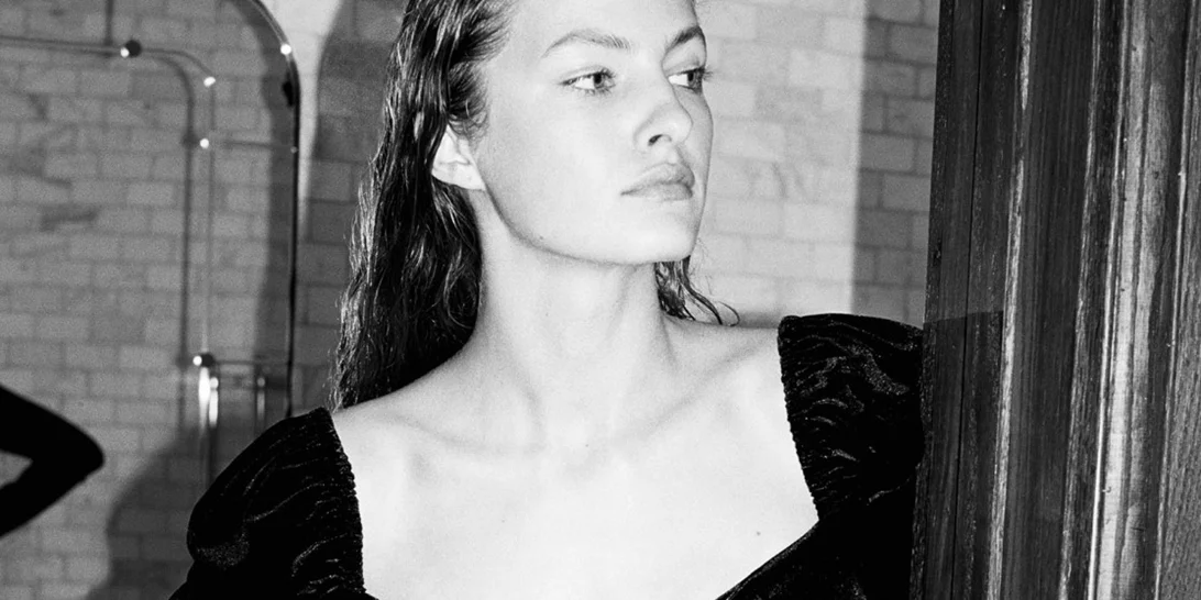 Βρήκαμε το φόρεμα που θα φορέσεις στις γιορτές