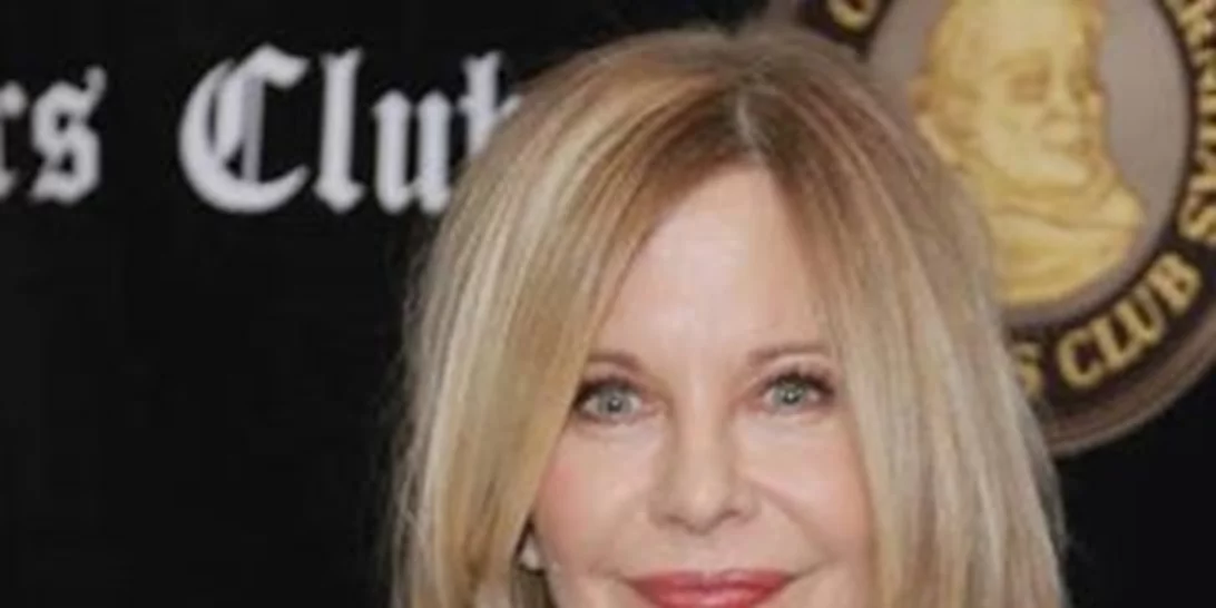 Πιο λαμπερή από ποτέ η Meg Ryan μετά την ανακοίνωση των αρραβώνων της