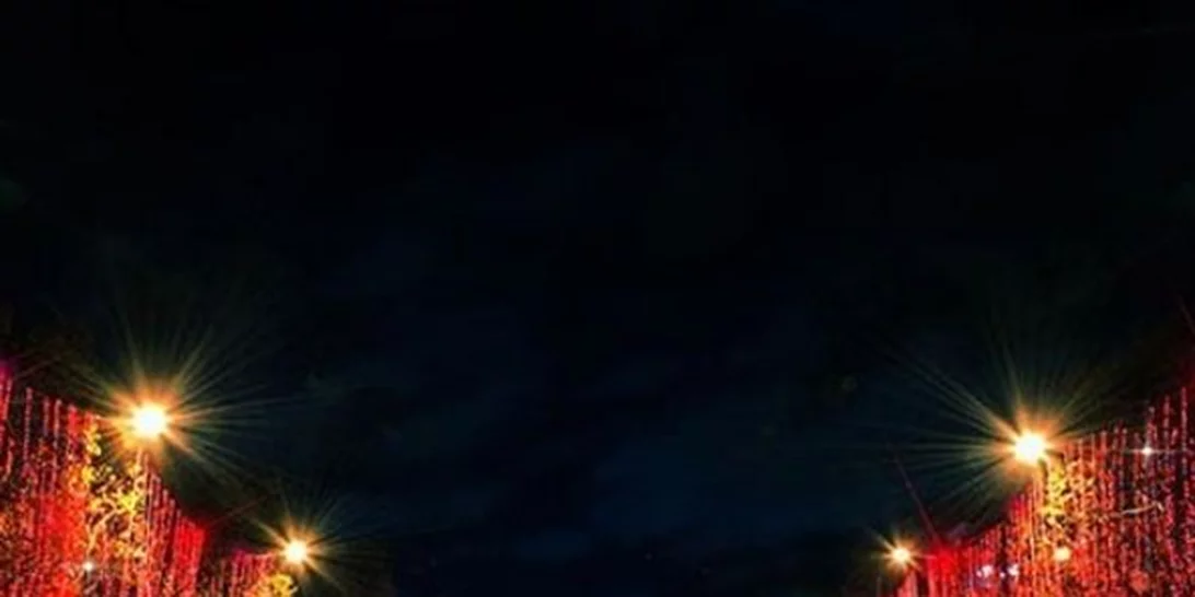 Ο Karl Lagerfeld έφερε τα Χριστούγεννα στο Παρίσι!