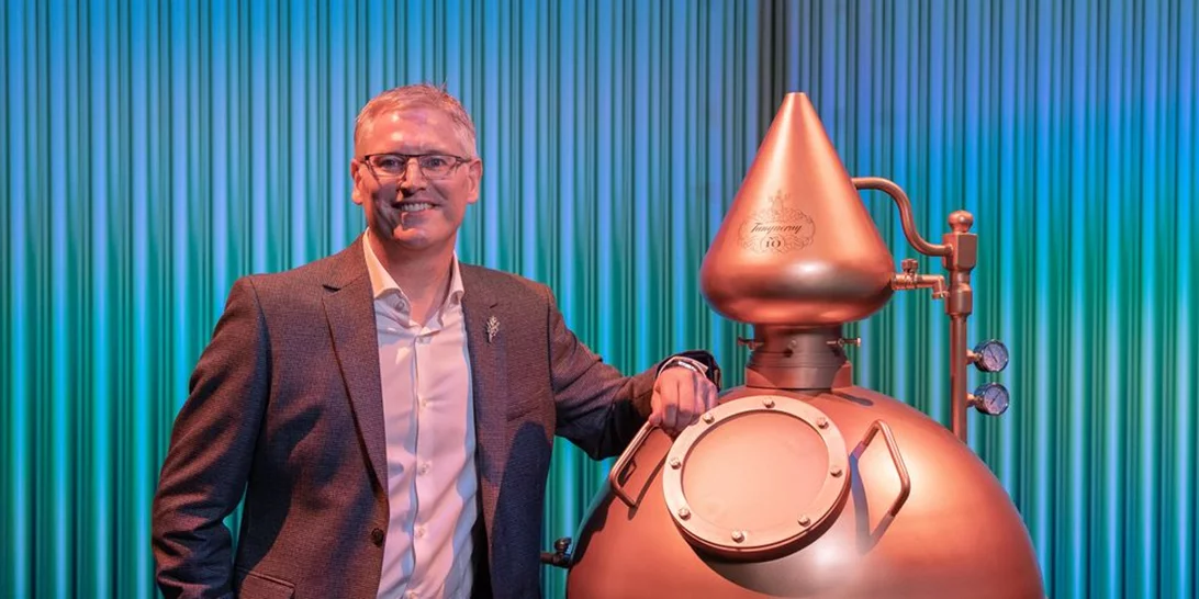 Terry Fraser | O άνθρωπος πίσω από κάθε μπουκάλι Tanqueray που φτάνει στο ποτήρι μας, μιλάει αποκλειστικά στη Miss Bloom