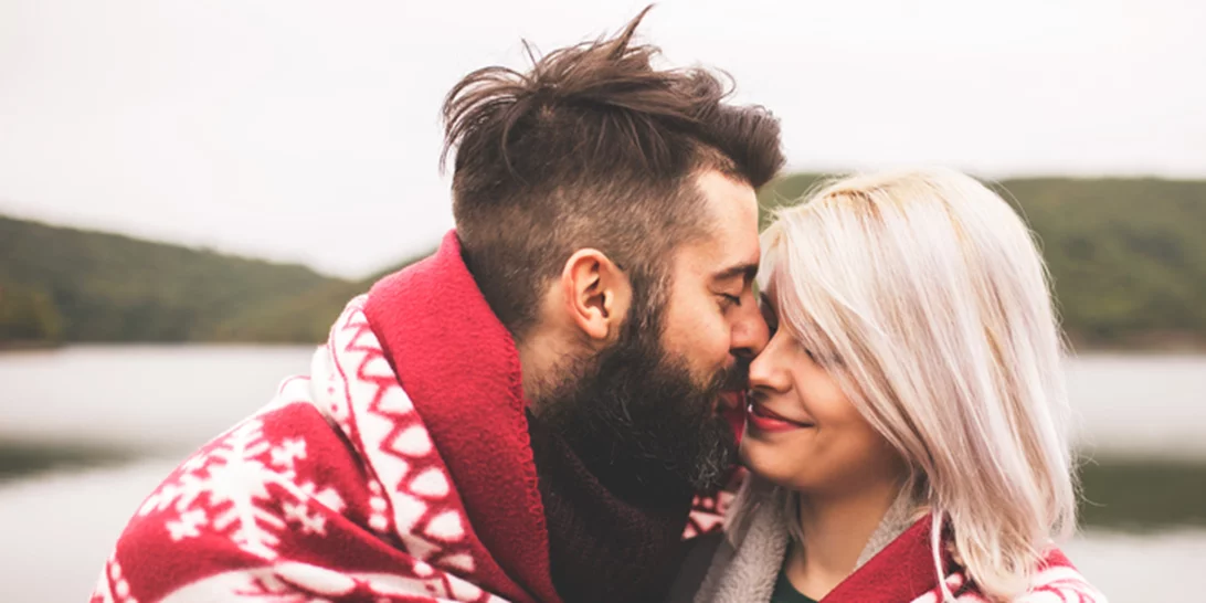 3 τρόποι να δυναμώσετε τη σχέση σας αυτό τον Νοέμβριο