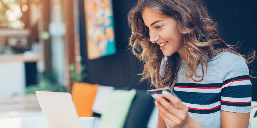 Πώς να οργανώσεις τα οικονομικά σου | Οι 4 κινήσεις που ΠΡΕΠΕΙ να κάνεις αν είσαι άνω των 25