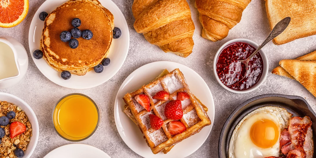 Λαχταριστό homemade brunch: 3 αλμυρές + 1 γλυκιά συνταγές για αυτό το Σαββατοκύριακο